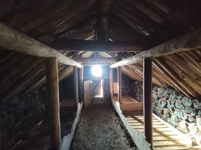 Séð innan úr Þuríðarbúð